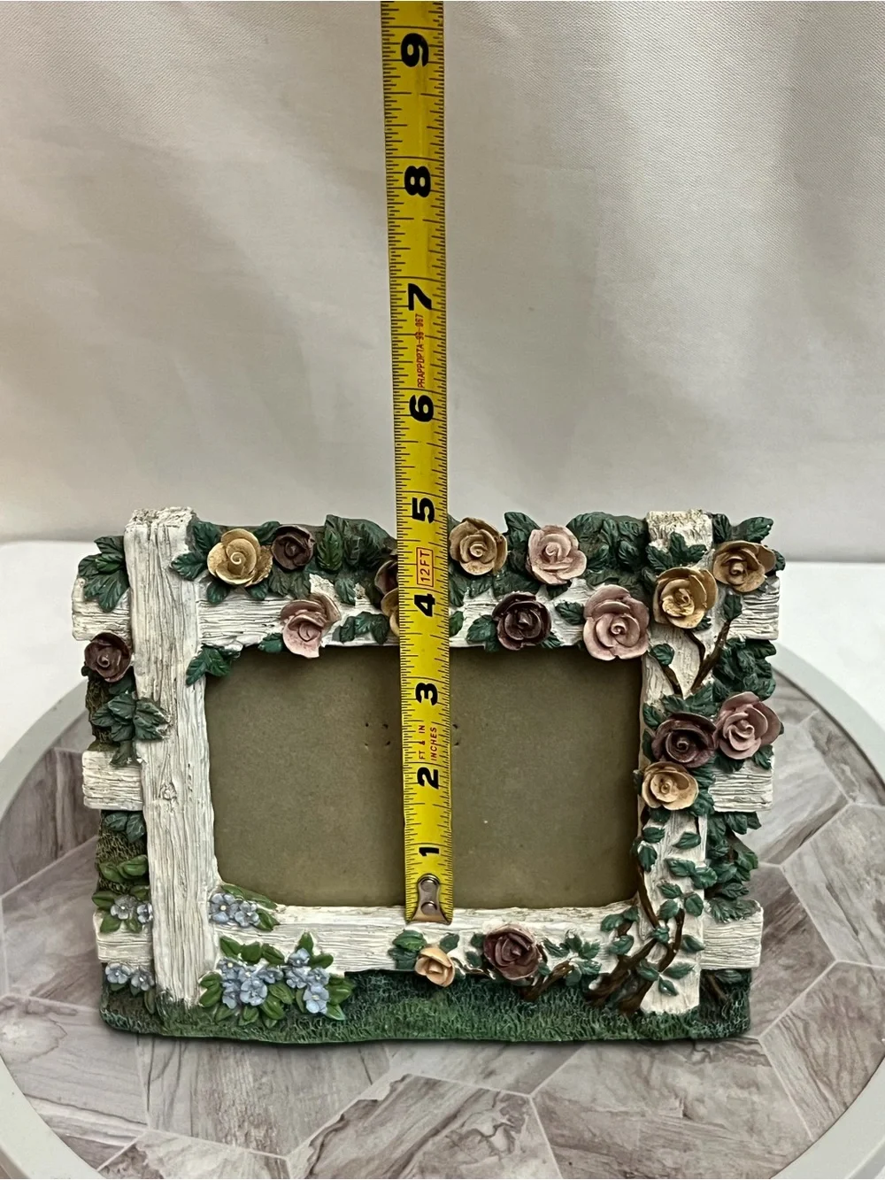 Vintage Style Rose Garden Picture Frame 5x3.5 Floral Resin Cottagecore Decor